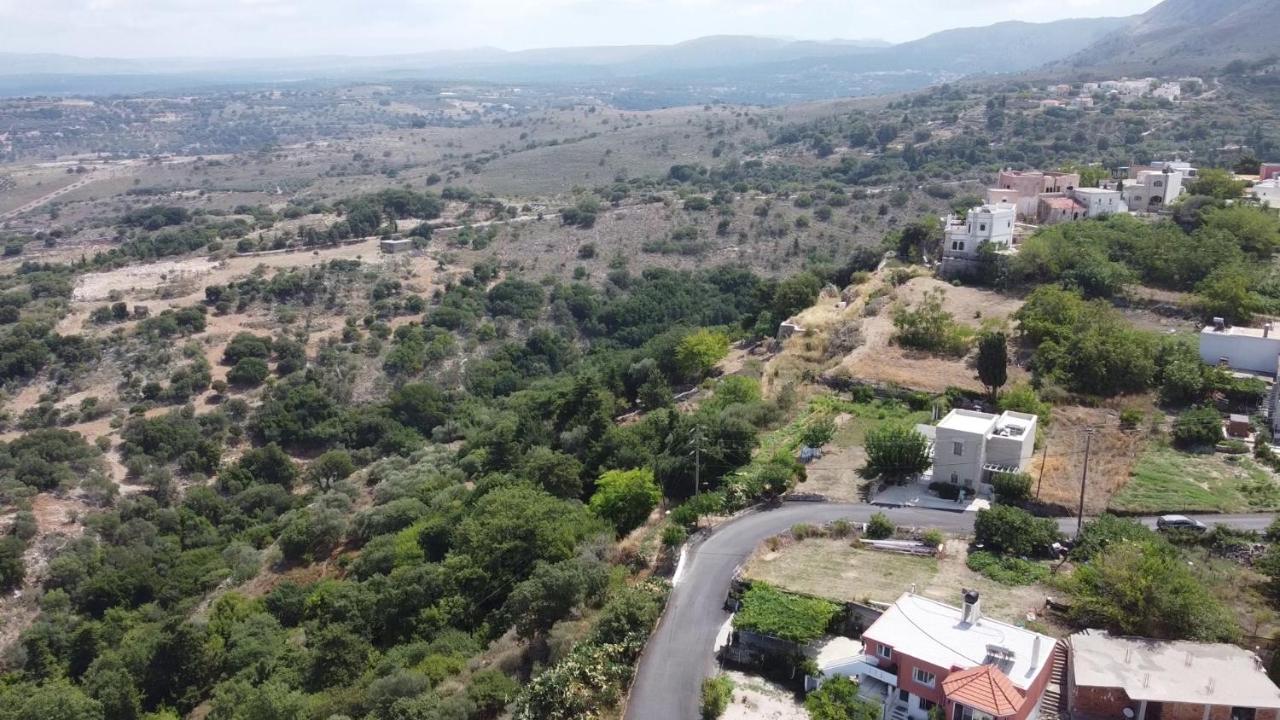 Traditional Stonebuilt Villa Leonanto, Only 5 Km From A Sandy Beach Kástellos Exterior photo