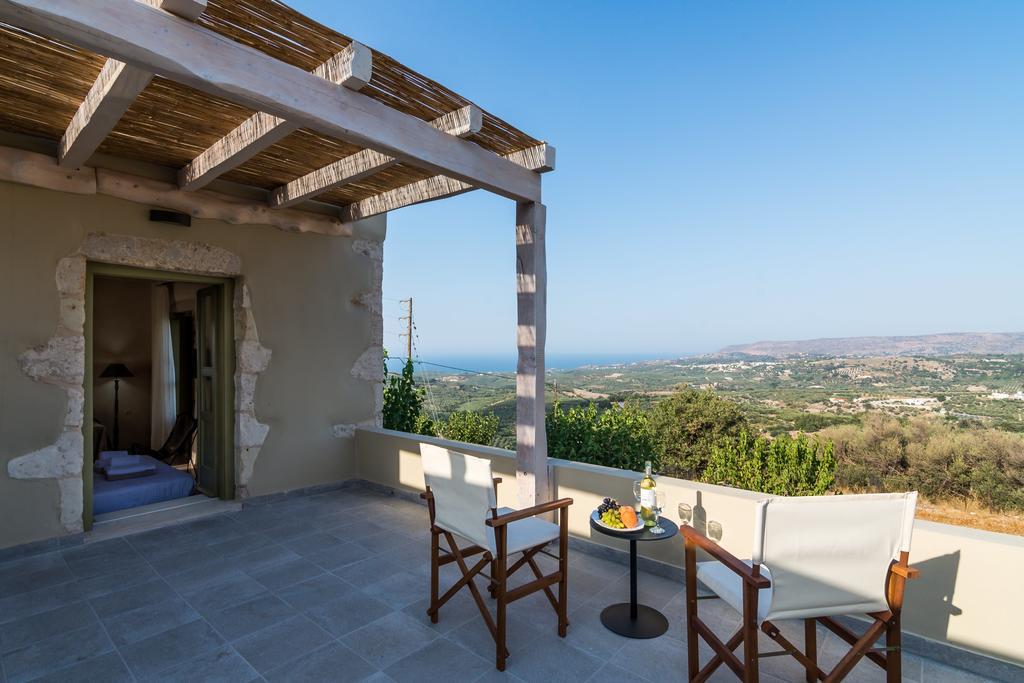 Traditional Stonebuilt Villa Leonanto, Only 5 Km From A Sandy Beach Kástellos Exterior photo