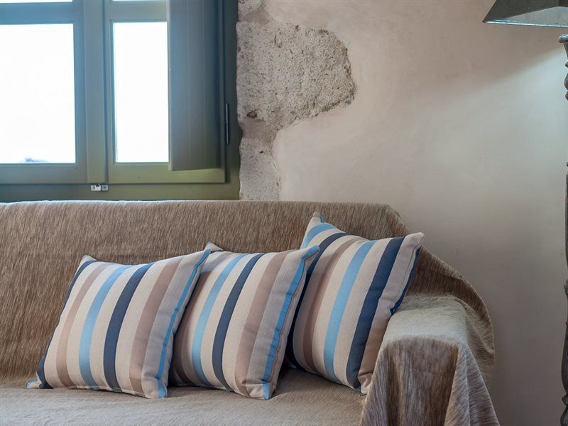 Traditional Stonebuilt Villa Leonanto, Only 5 Km From A Sandy Beach Kástellos Exterior photo