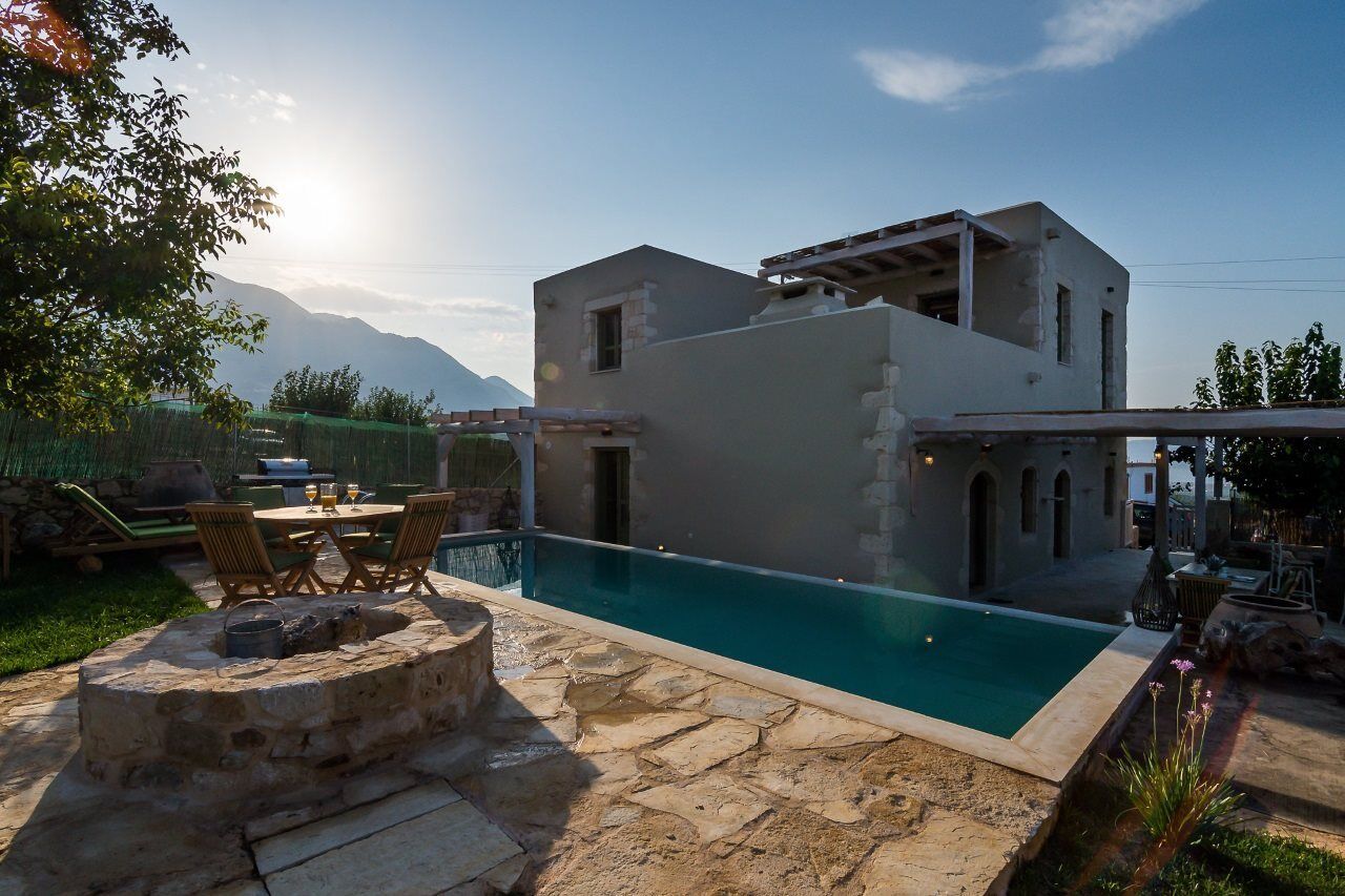 Traditional Stonebuilt Villa Leonanto, Only 5 Km From A Sandy Beach Kástellos Exterior photo